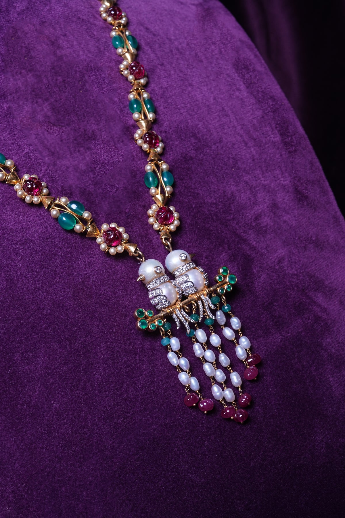 3D Pearl-Bodied Lovebirds Motif Mugappu Emeralds Haram with a Panchala Fringe