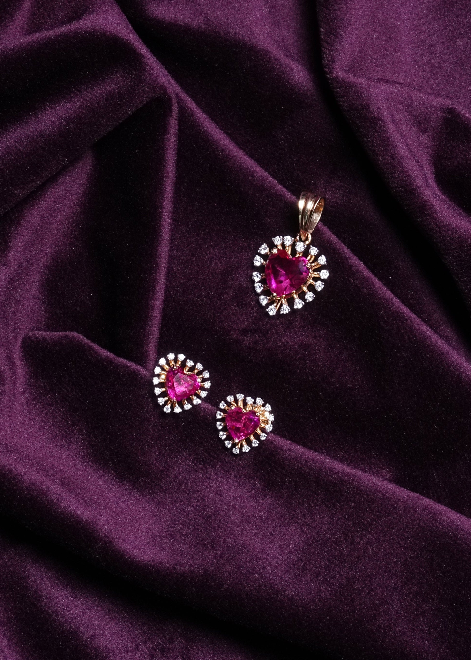 Lab Grown Diamond Tourmaline Heart Sunburst Halo Pendant With Stud Set