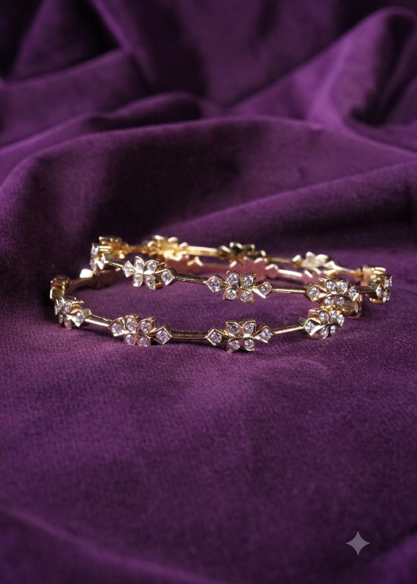 Floral Pipe Alternating Four Petal Flower Link Gold Bangles