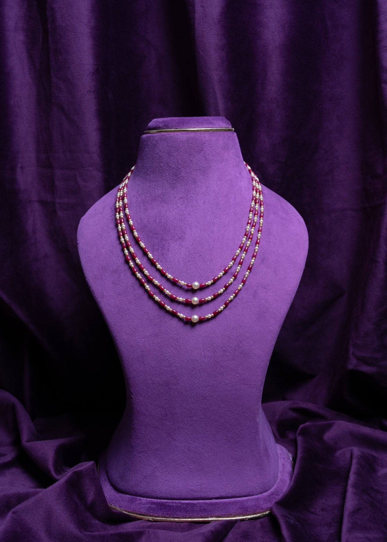 Three-Layer Capsule-Cut Rubys & Focal South Sea Cultured Pearls With Gold Pearls Haram