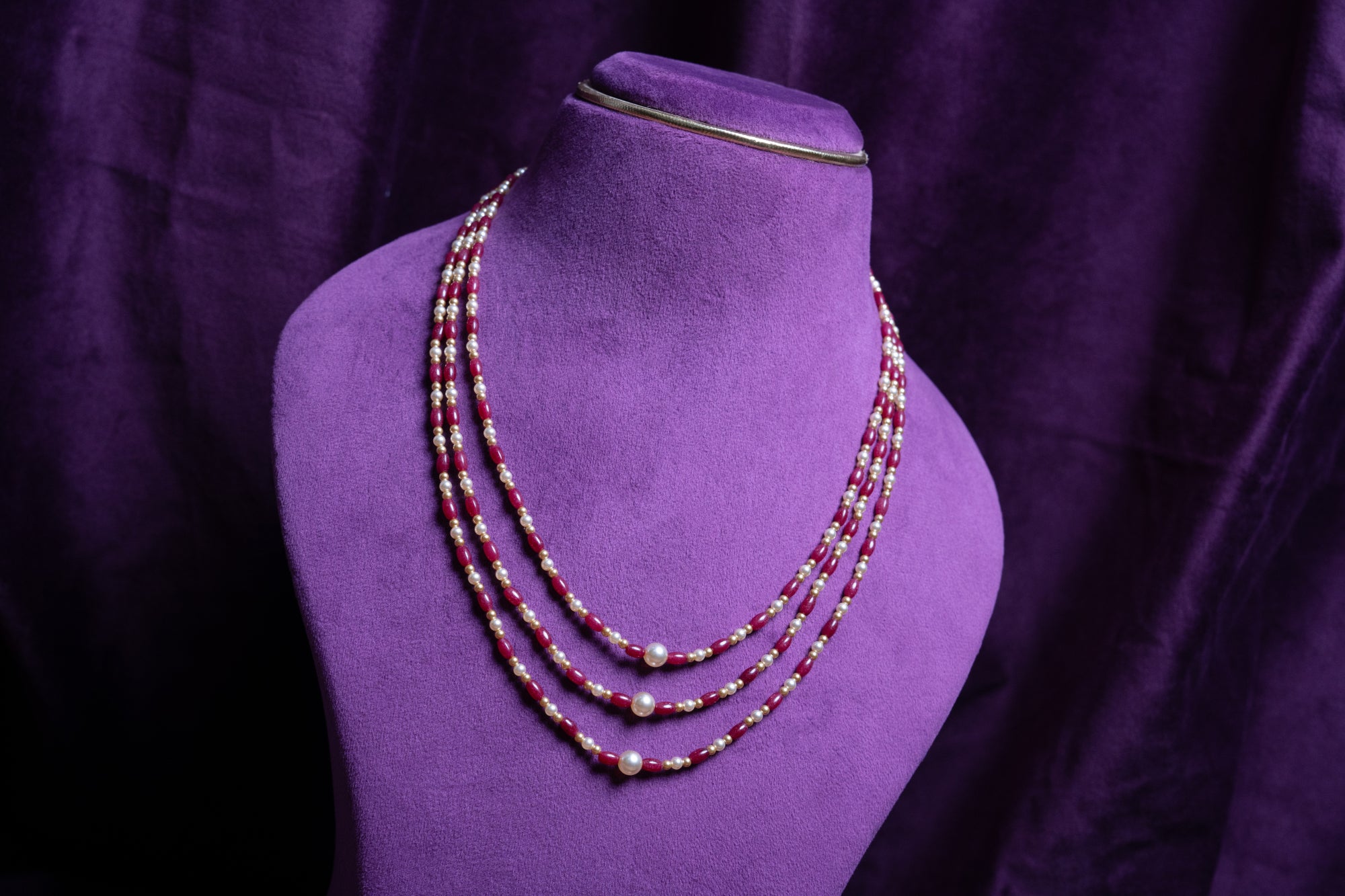 Three-Layer Capsule-Cut Rubys & Focal South Sea Cultured Pearls With Gold Pearls Haram