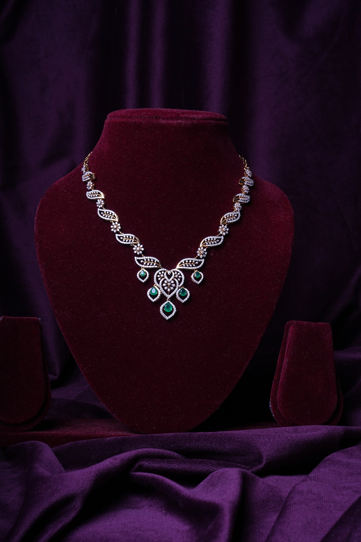 Lab Grown Diamond Heart Motif Lab-Grown Leafy Necklace