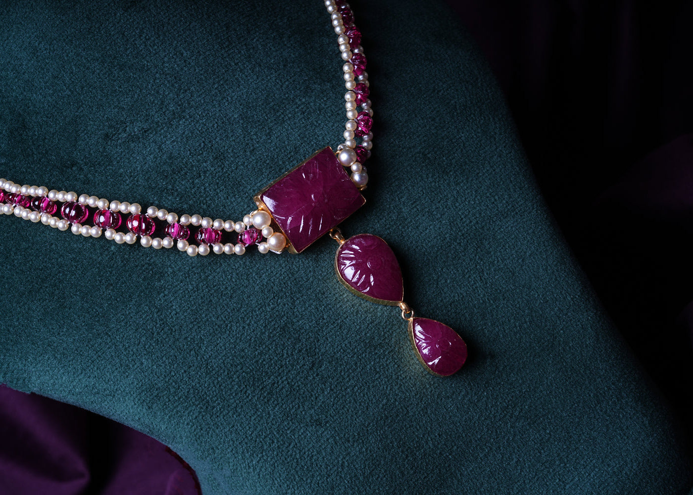 Three-Layer Kempu Floral Pumpkin Tear Drop Smooth Ruby Rondellas with South Sea Pearls Choker