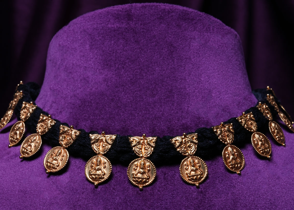 KASULAPERU (Lakshmi Casu Black Dori Necklace)