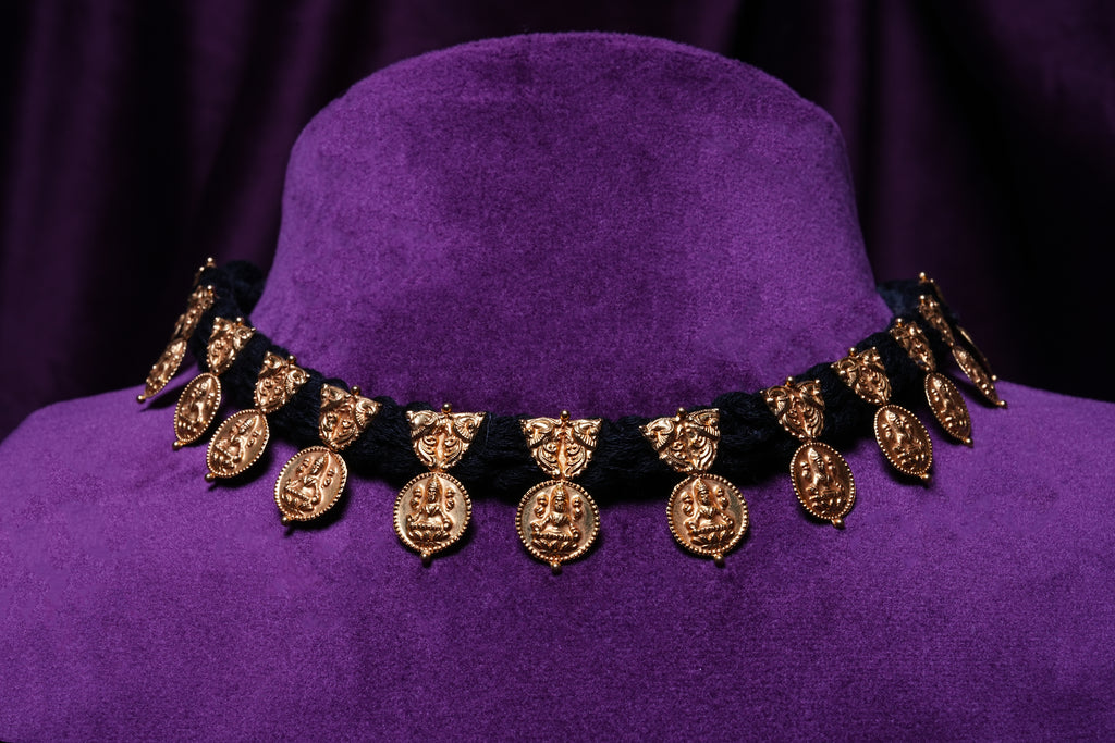 KASULAPERU (Lakshmi Casu Black Dori Necklace)