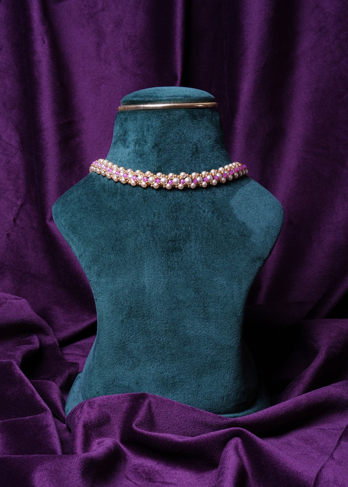 Beaded Interlocking Tourmaline Wave Triple Pearl Ribbon Lattice Choker