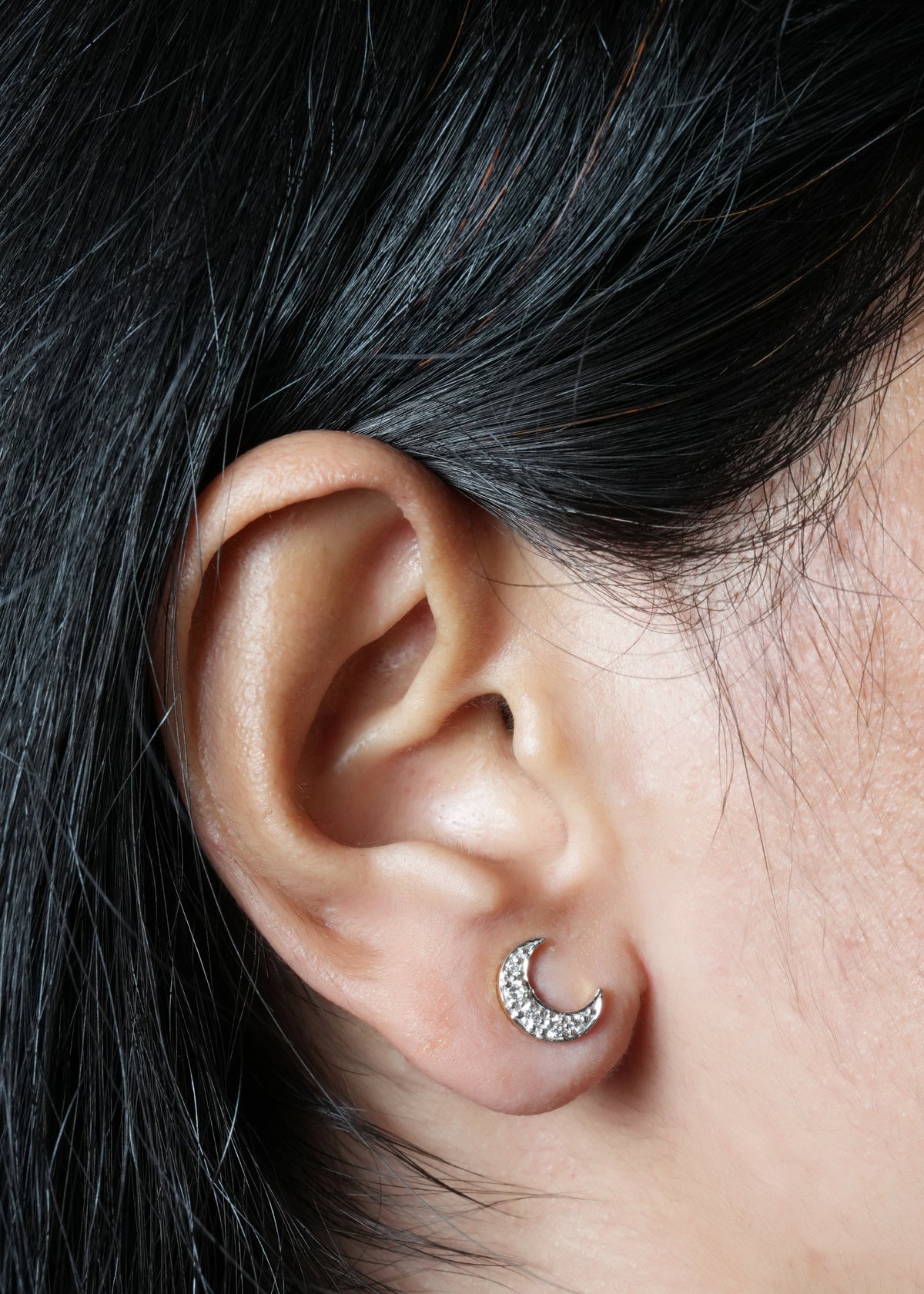 Chandra Pavé Lab-Grown Diamond Crescent Stud Earrings