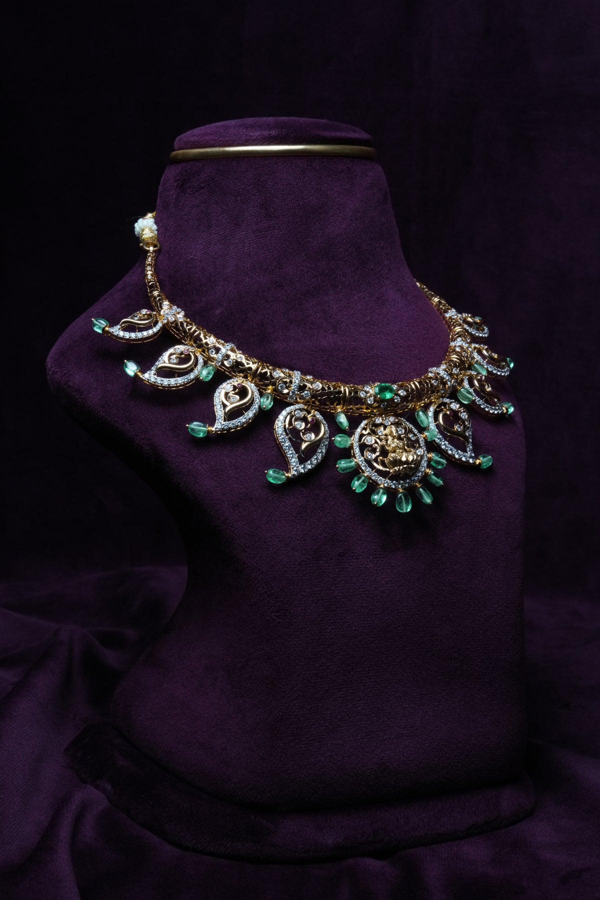Divine Emerald Mango-Cluster emerald necklace