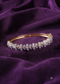 Leafy Cluster V-Shape Pear Cut Diamond Cluster Gold Bracelet
