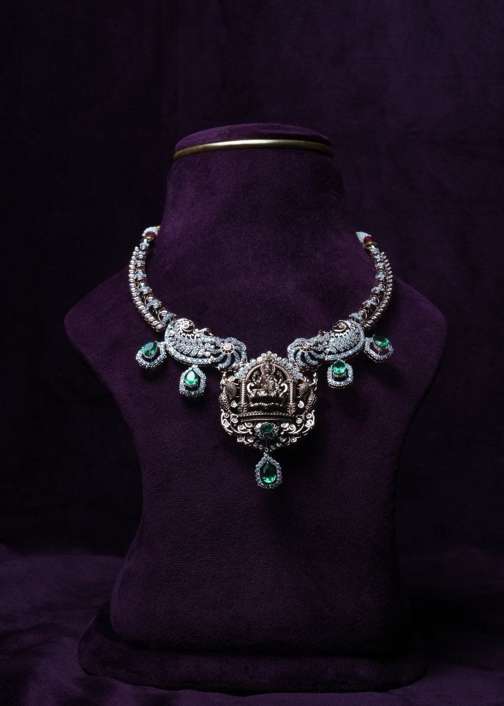 Goddess Lakshmi emerald Hasil Necklace