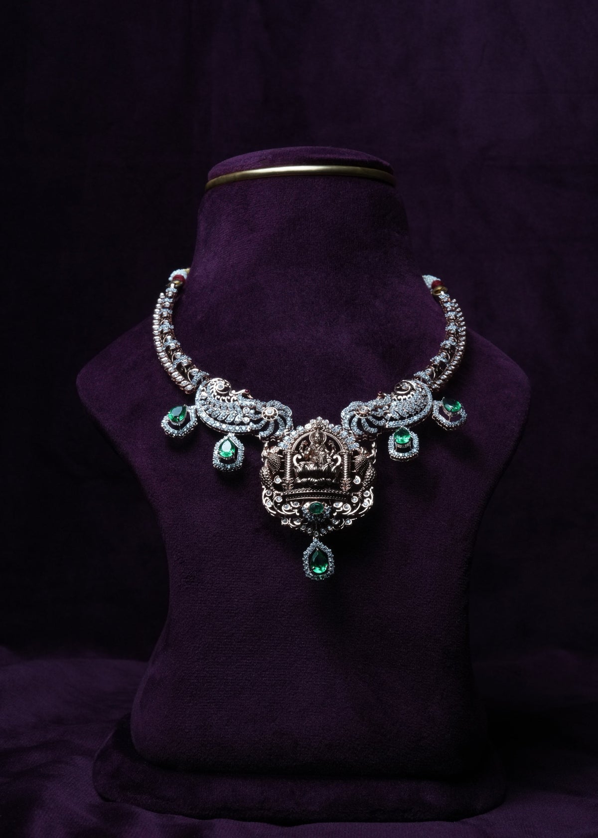 Goddess Lakshmi emerald Hasil Necklace