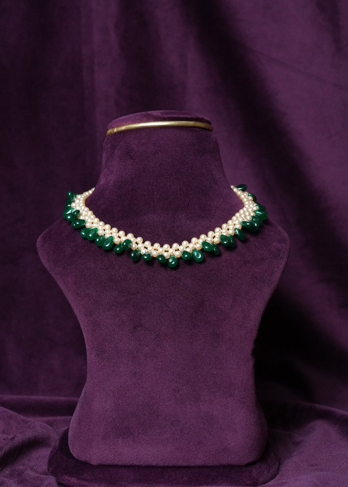 Ivory Lattice & Emerald Teardrop Choker