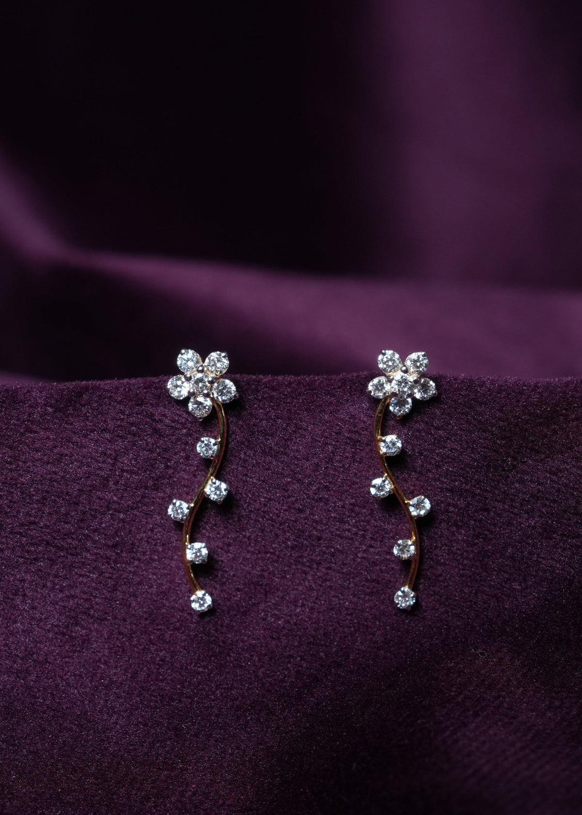 Kusam Swarna Vine Lab-Grown Diamond Ear Cuff