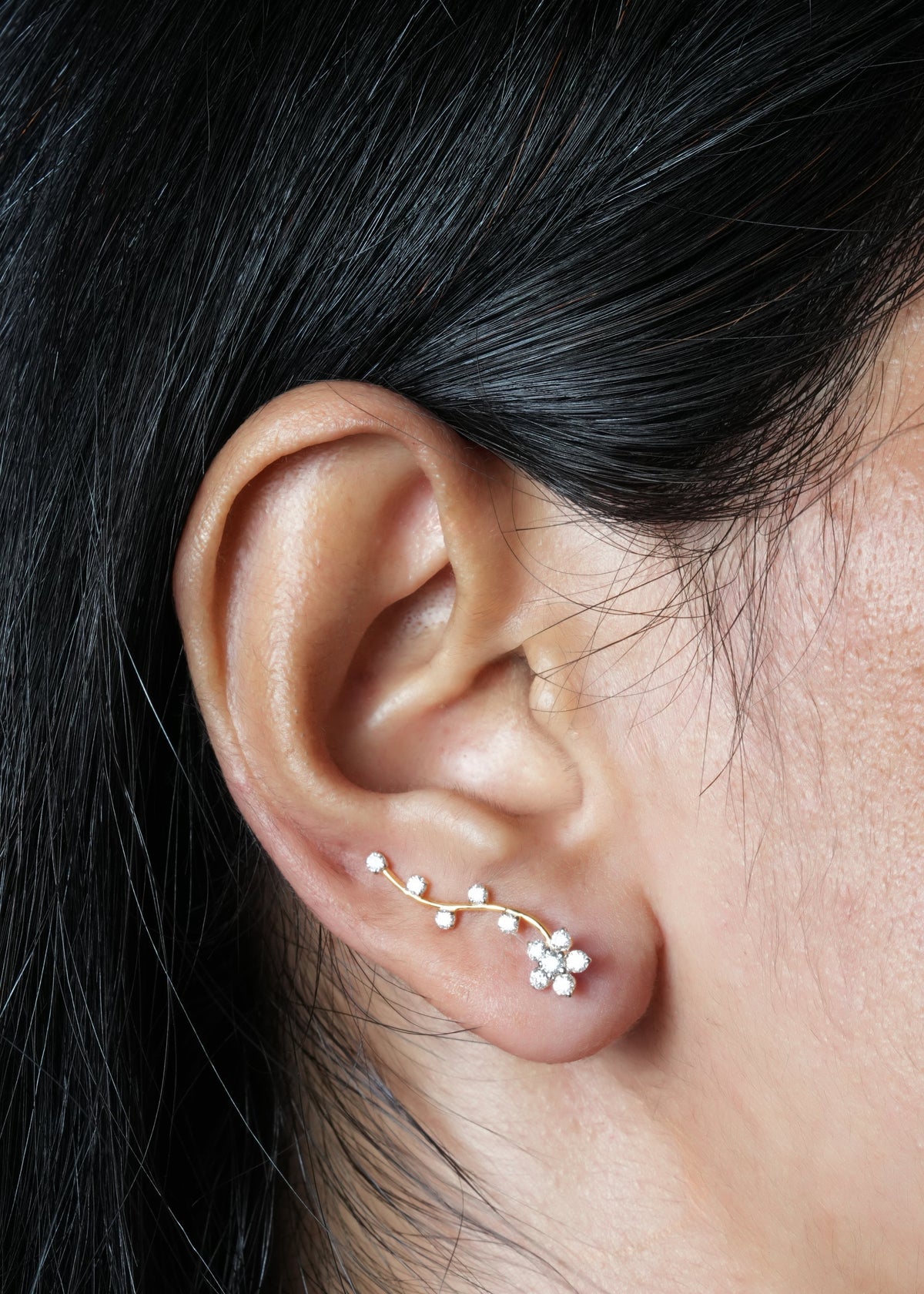 Kusam Swarna Vine Lab-Grown Diamond Ear Cuff