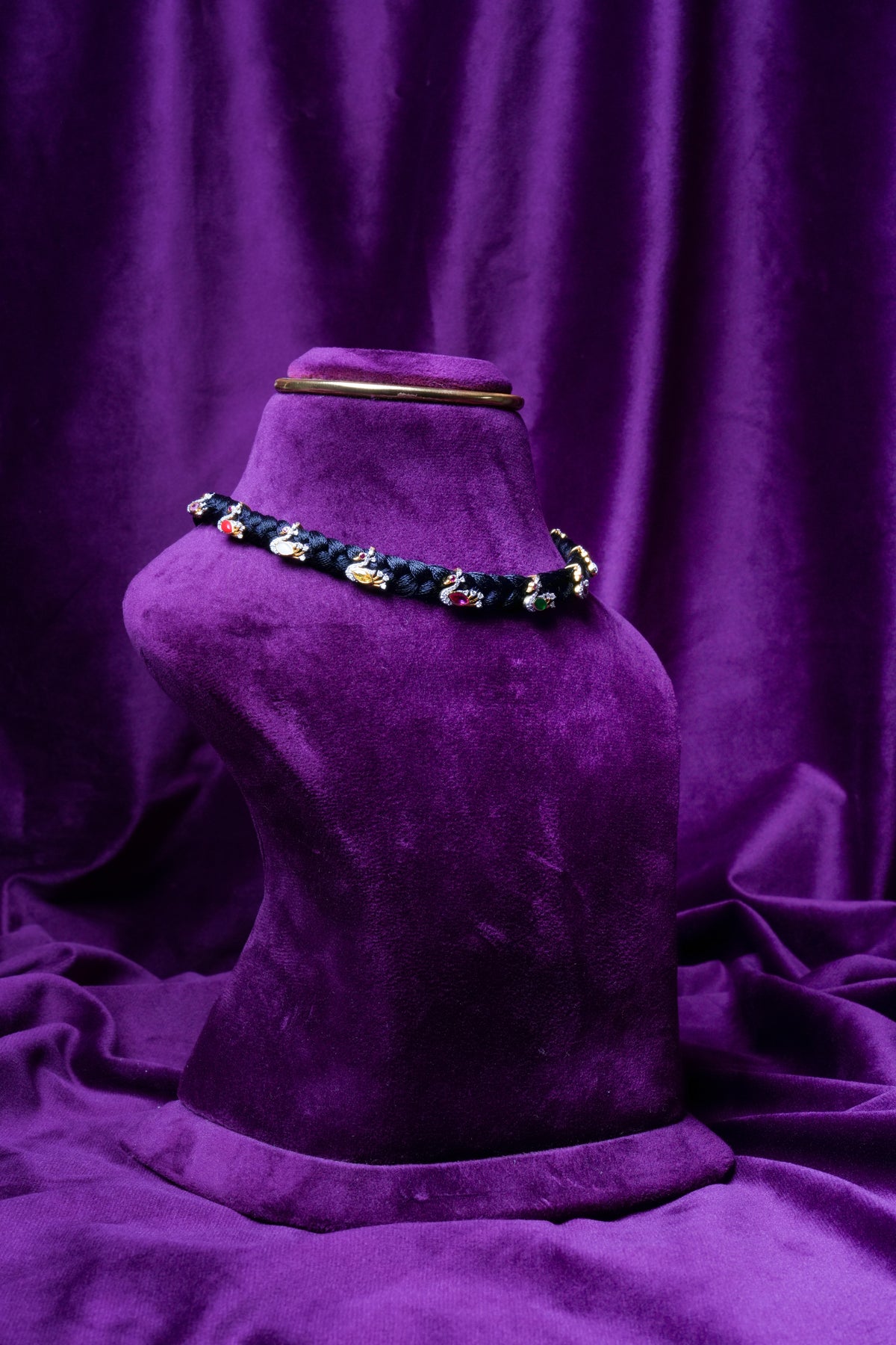 Black Thread Swan Navarathna Style Choker