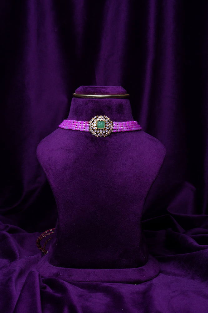 Nakshi Side and Middle Carved Green Emerald Mugappu Pink Zircon Beads Choker