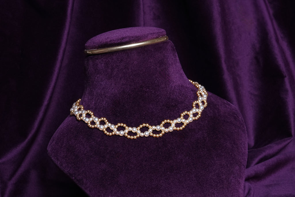 Beaded Wave Interlocking Netting Choker
