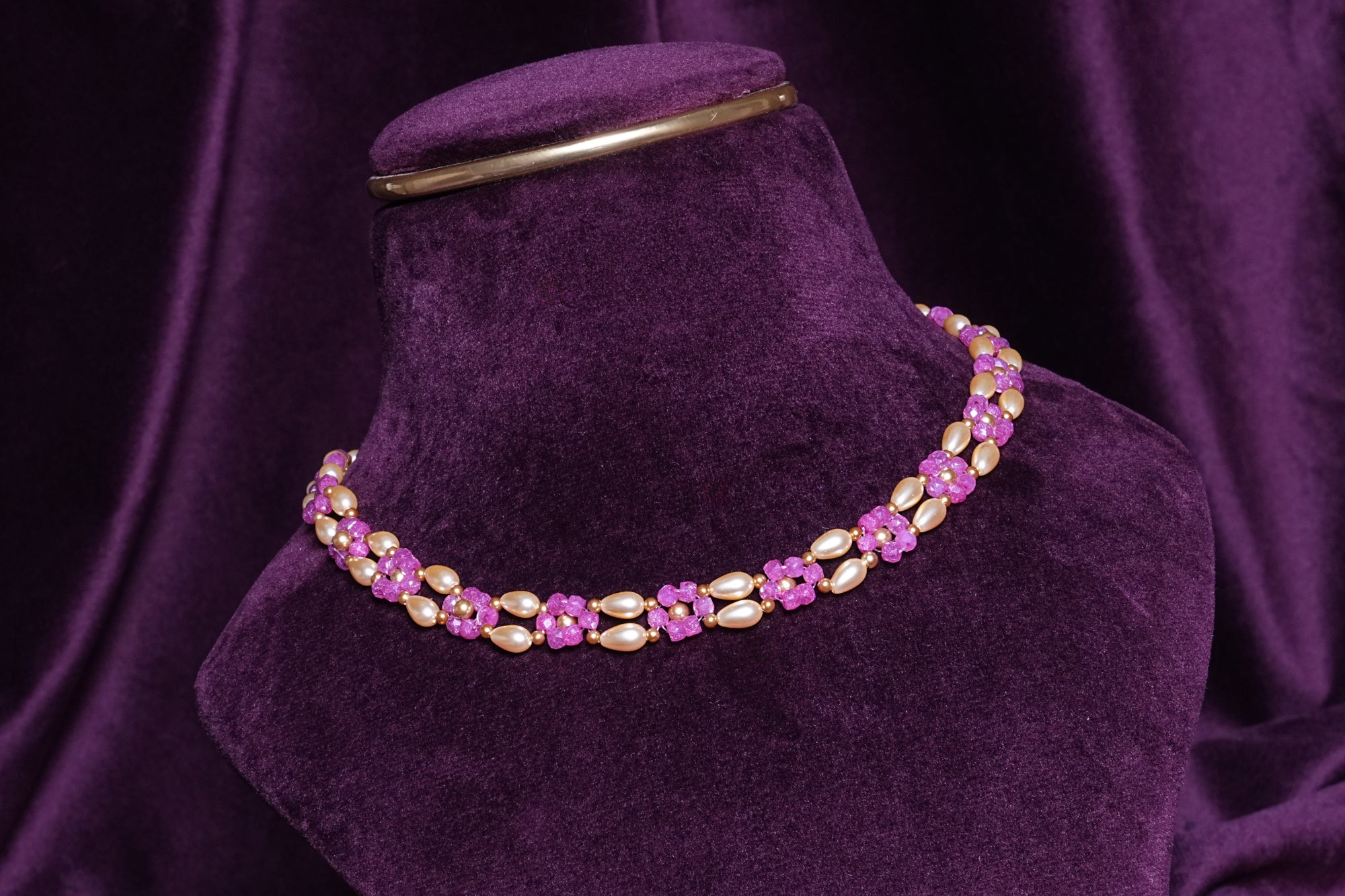 Beaded Alternating Magenta Flower and Rice Pearl Blossom Choker