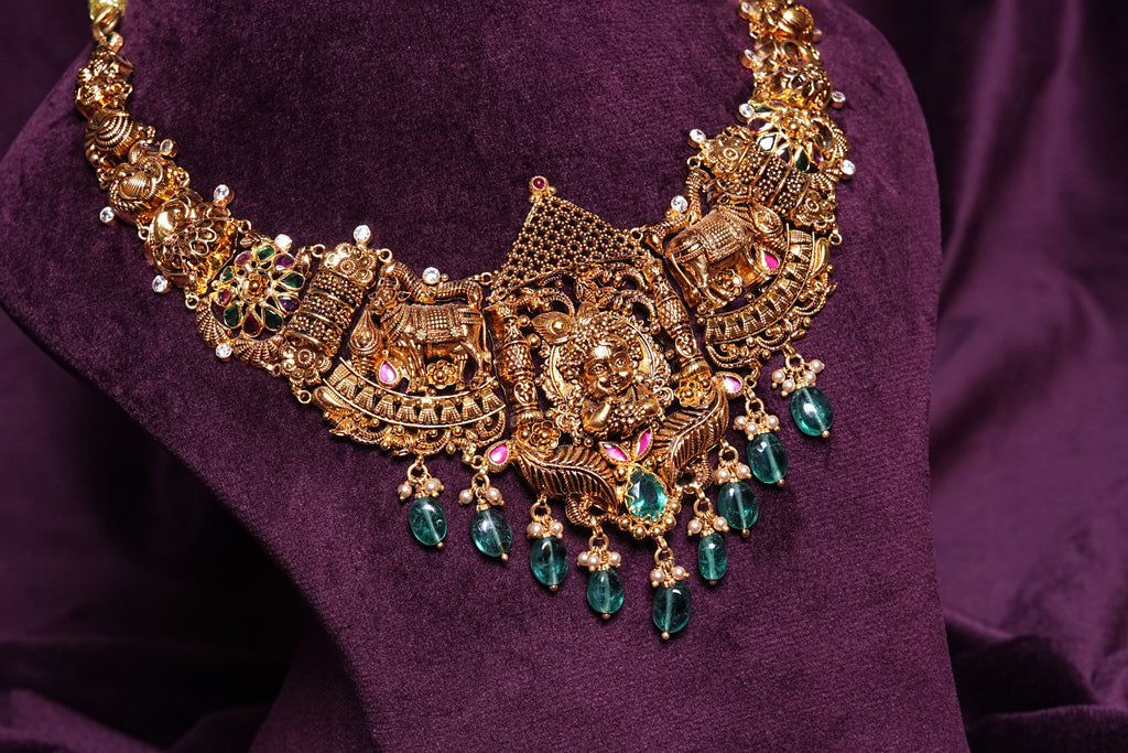 Nakshi Krishna Kamadhenu Temple Necklace