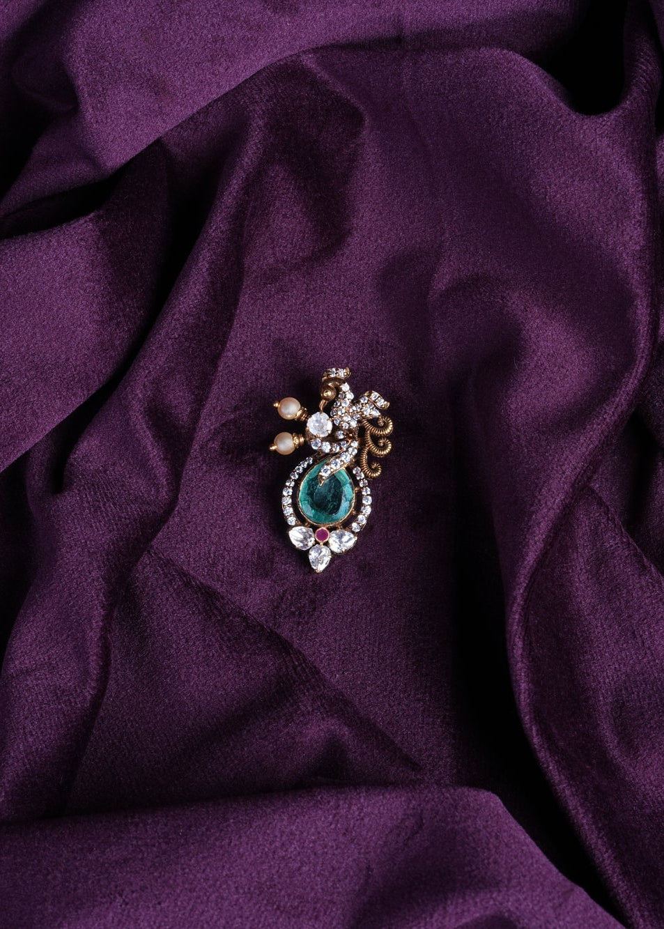 Victorian Peacock Cresent Mugappu Emerald Pendant