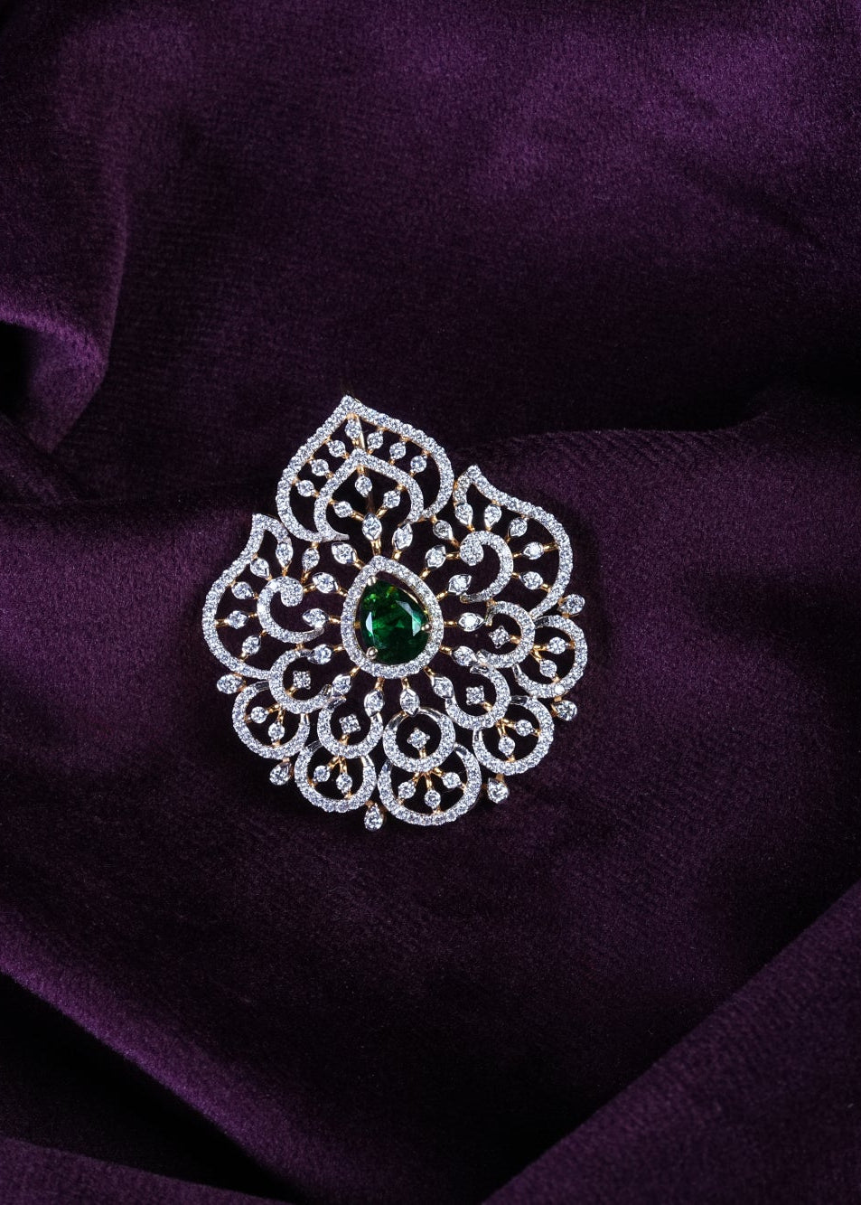 Mughal Leaf Mandala Filigree Pendant