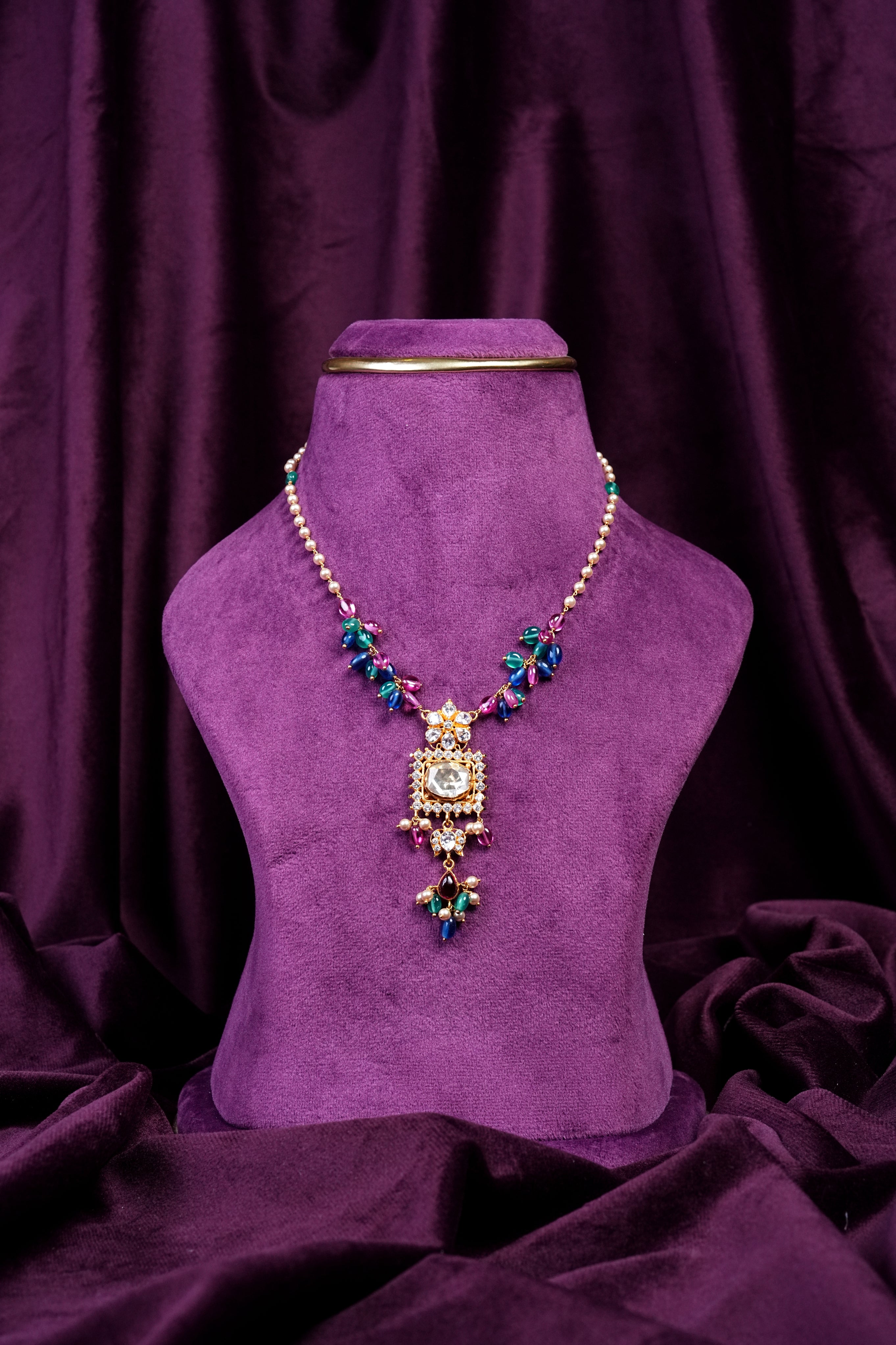 Stringing Polki Tussi Necklace With Multi Gemstone Tumble Cluster