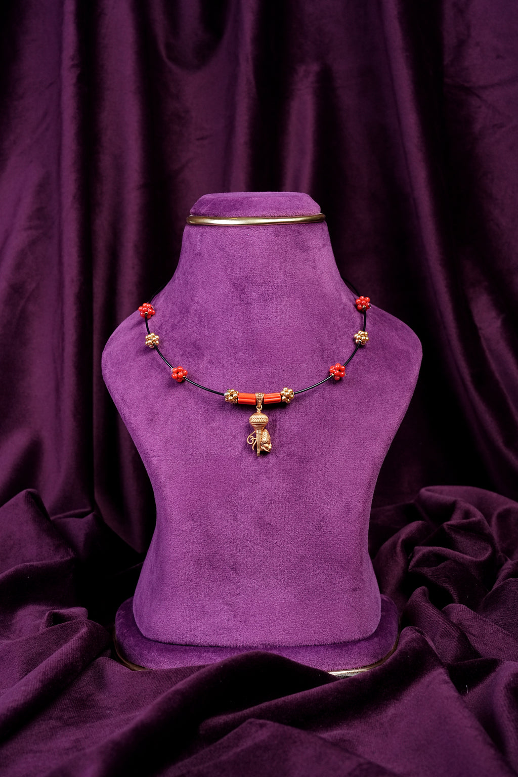 Black and Pagadala Thali Hasli Mangalsutra Kantee