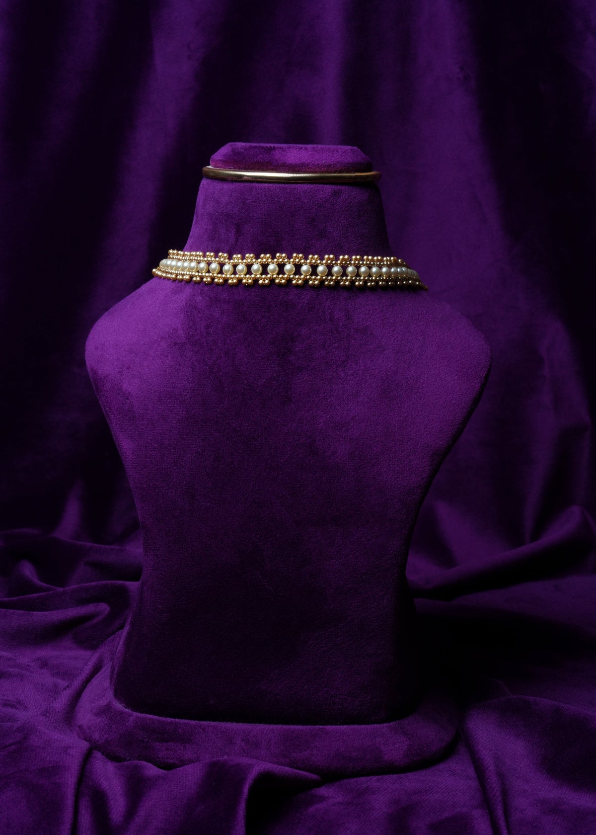 Mukta Swarna Mesh Choker