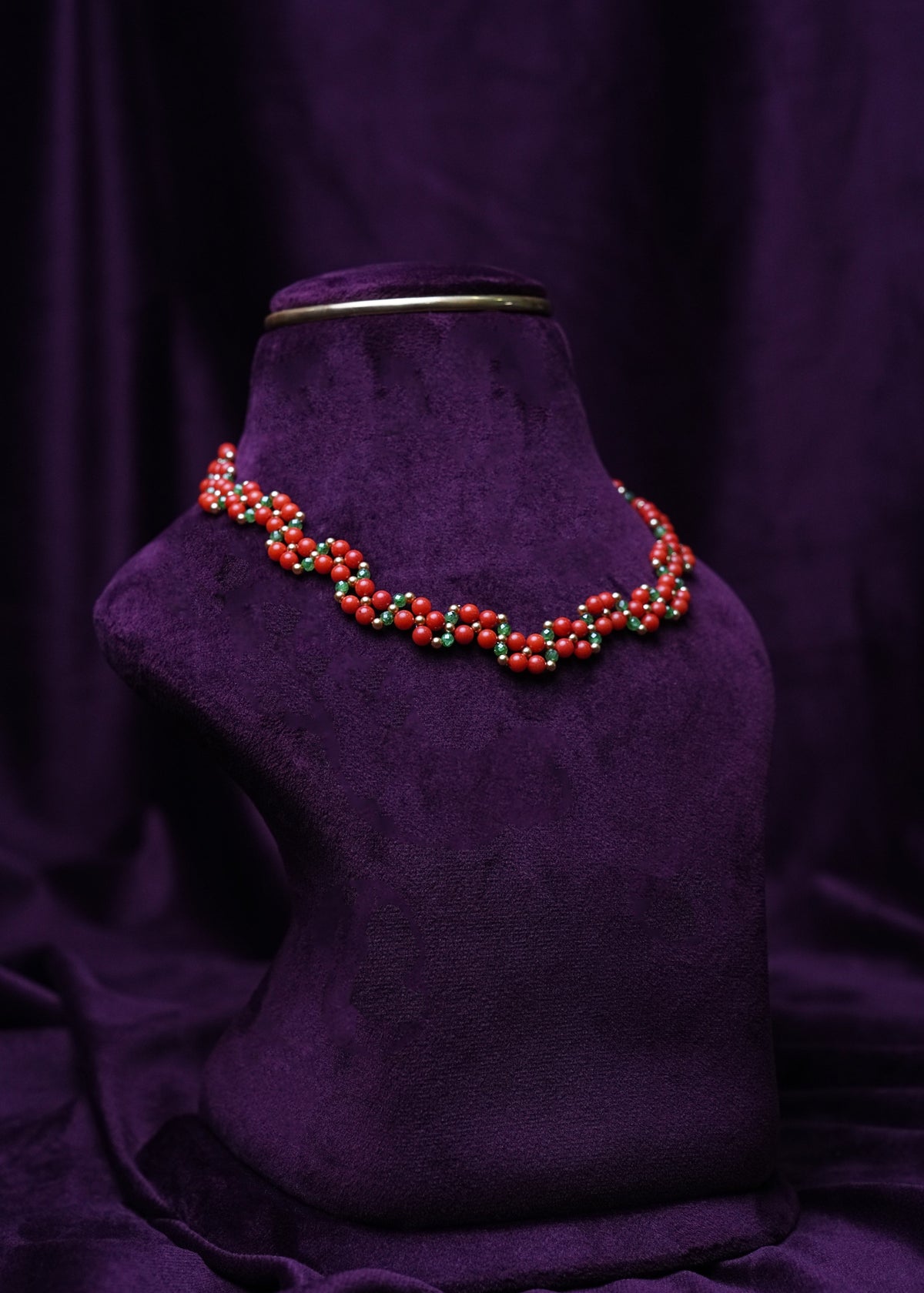 Ratna Veni Coral & Emerald Choker