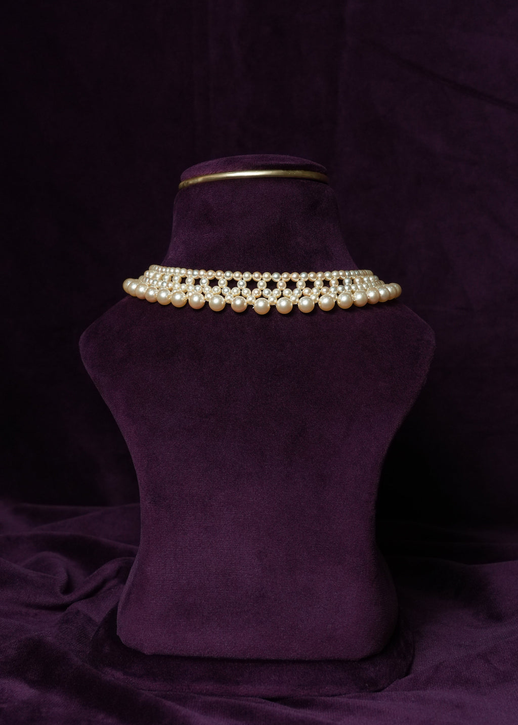 Ratnavali Woven south-sea Moti choker