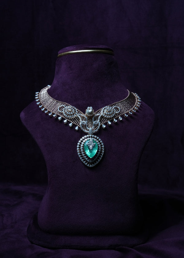 The Sparkling Mint mesh Emerald Necklace
