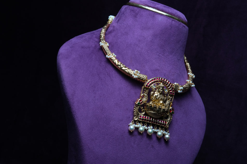 The Divine Lakshmi Gold Hasil Necklace