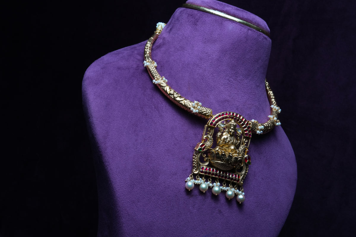 The Divine Lakshmi Gold Hasil Necklace