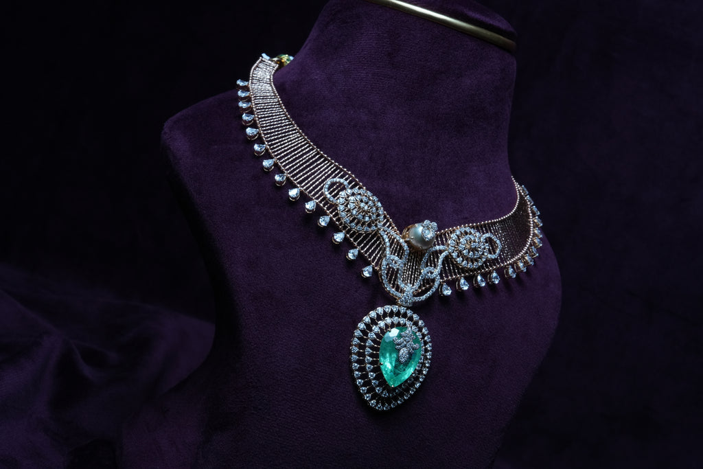 The Sparkling Mint mesh Emerald Necklace