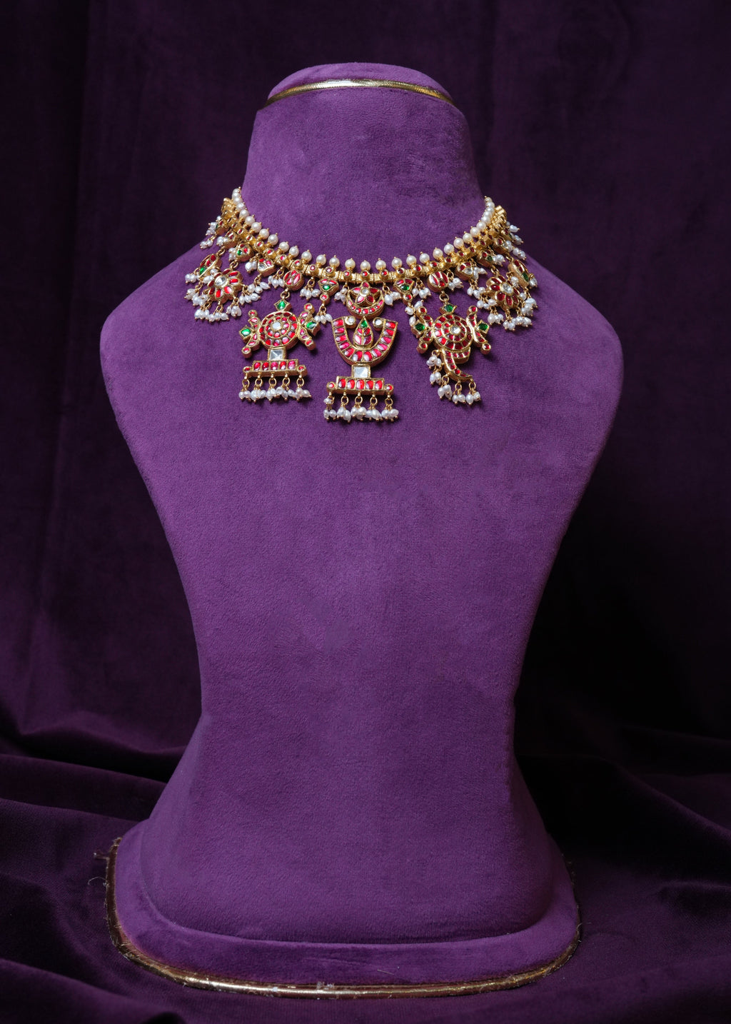 The Tirupati Shankh Chakra Kemp Choker