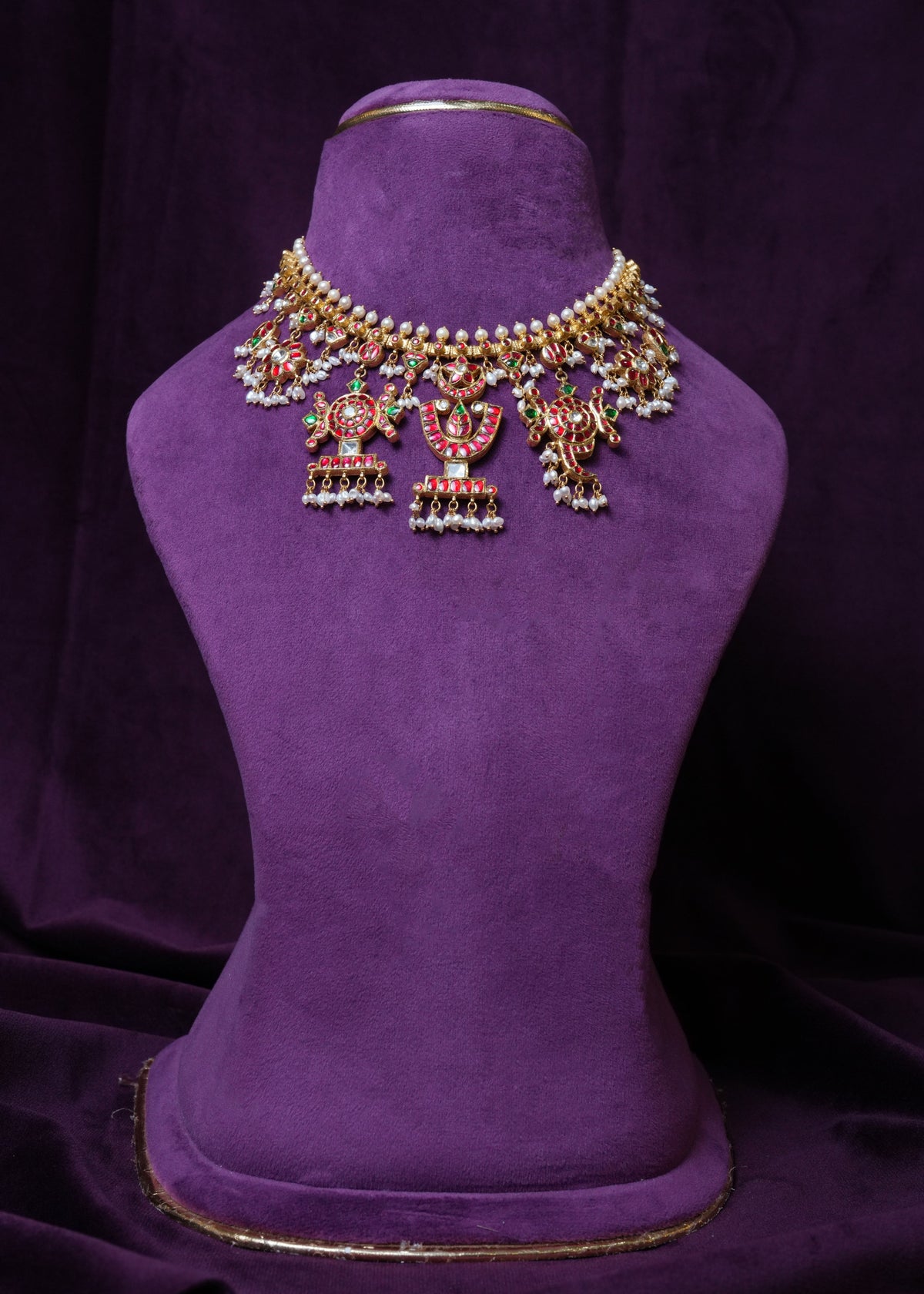 The Tirupati Shankh Chakra Kemp Choker