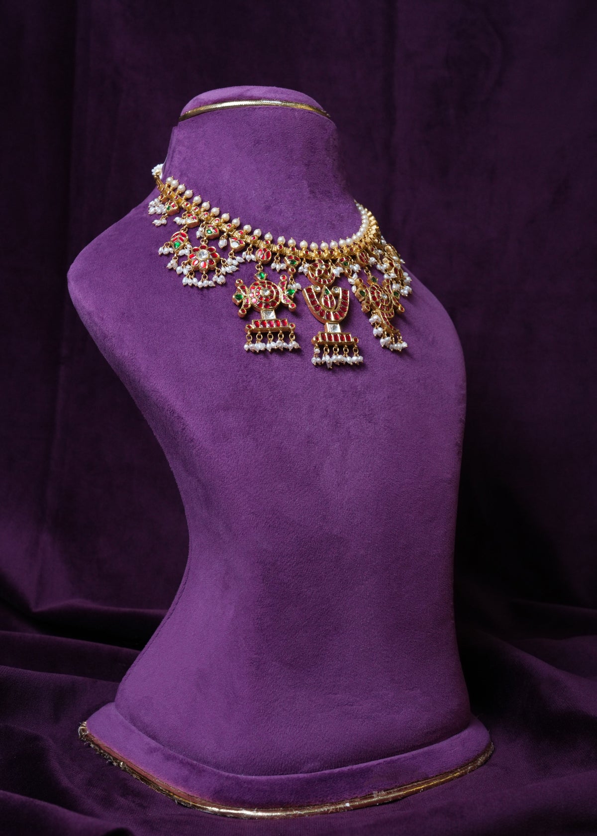 The Tirupati Shankh Chakra Kemp Choker